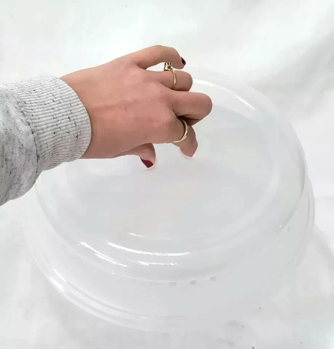 2 Vented Microwave Food Plate Cover Clear Plastic Splatter Guard Food Cover 26cm