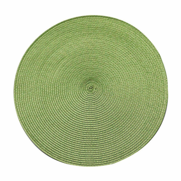 Heat-resistant table mat adds a touch of decor to your dining space